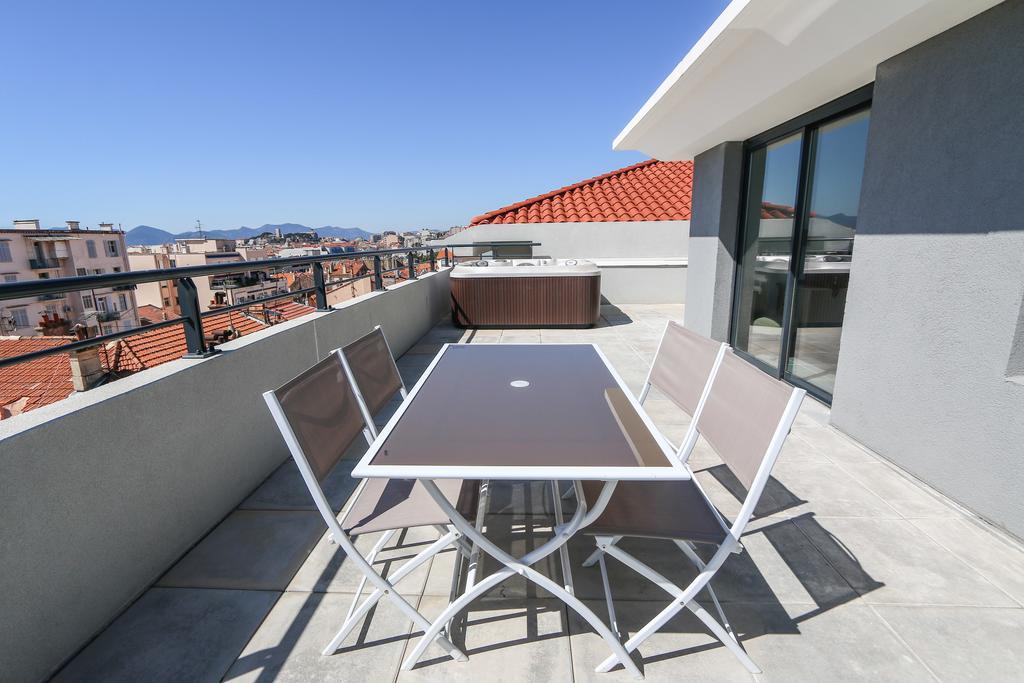 Unique A Cannes Apartment Стая снимка